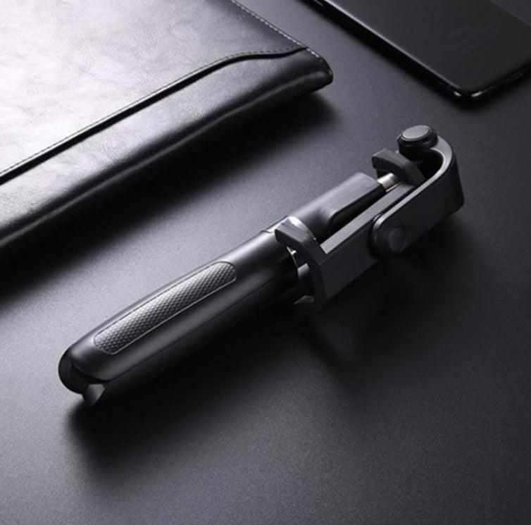 Universal Bluetooth Selfie Stick Tripod with Triangle Phone Holder for Live