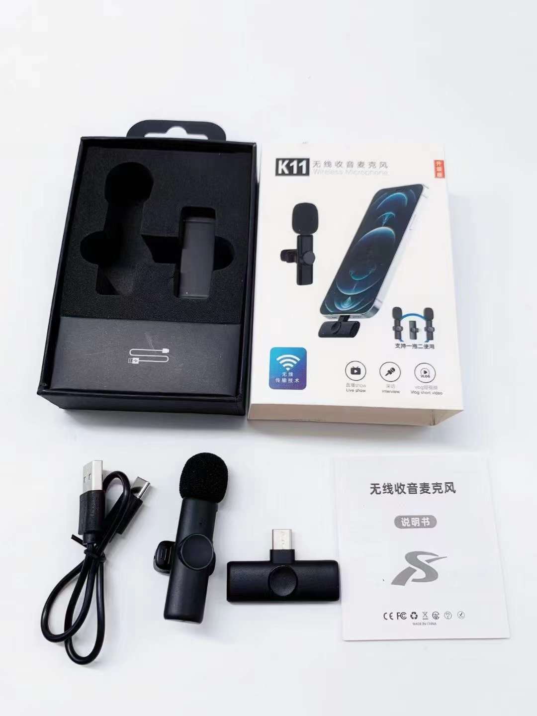 Wireless Clip-On Microphone for Outdoor Video Recording